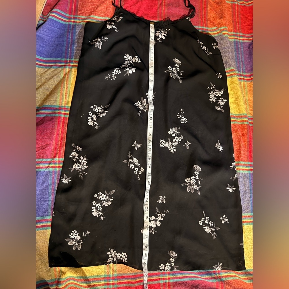 Black floral dress​ - Picture 2 of 2